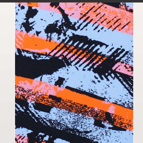 - Lululemon Speed Up Crop *21" Inversion Multi Size 4 Like New - Picture 3 of 7